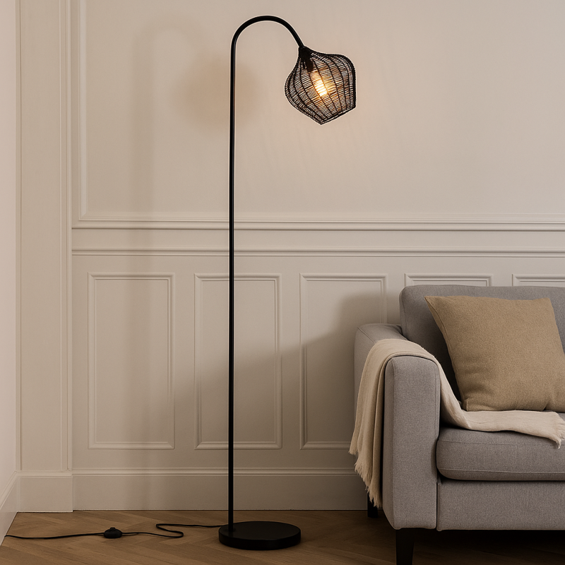 Industrialna lampa stojąca czarna, Pepita, z przełącznik