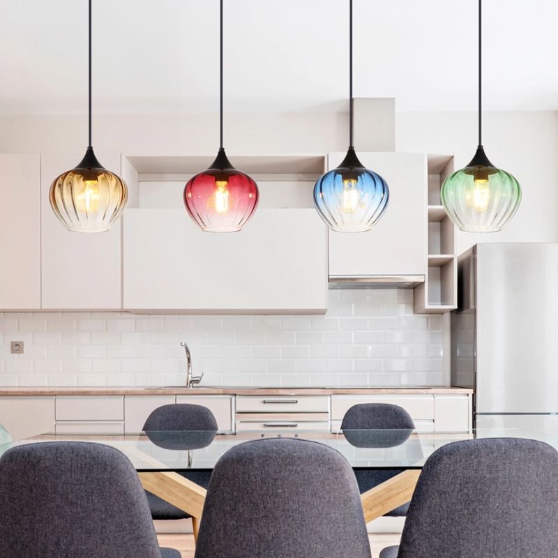 Szklana design lampa wisząca nad stół do jadalni wielokolorowa, Herm Szklana design lampa wisząca nad stół do jadalni wielokolorowa, Herm