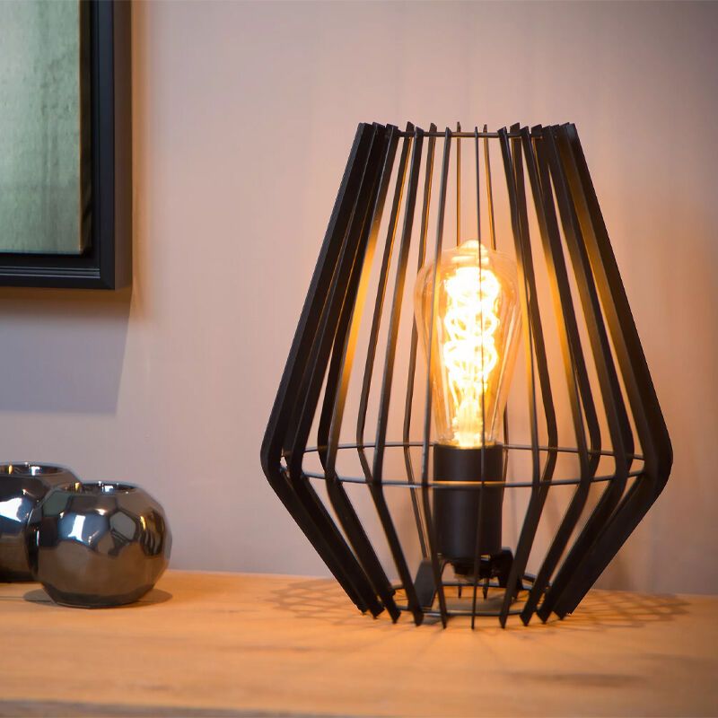Czarna lampa stołowa nowoczesna, Reda, z przełącznik Czarna lampa stołowa nowoczesna, Reda, z przełącznik