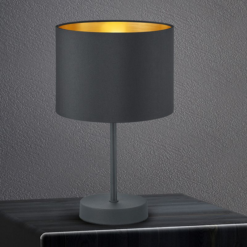 Czarna lampa stołowa nowoczesna, Jeany, z przełącznik Czarna lampa stołowa nowoczesna, Jeany, z przełącznik