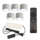 5 okrągłe oprawy natynkowe białe na werandy Vasso, IP44, z zestawem przyłączeniowym i pilotem