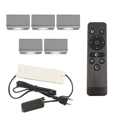 5 kwadratowe oprawy natynkowe cromowane na werandy Fredo, IP44, z zestawem przyłączeniowym i pilotem